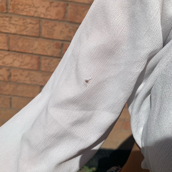 ☁️White Cropped Top☁️ - Picture 3 of 5